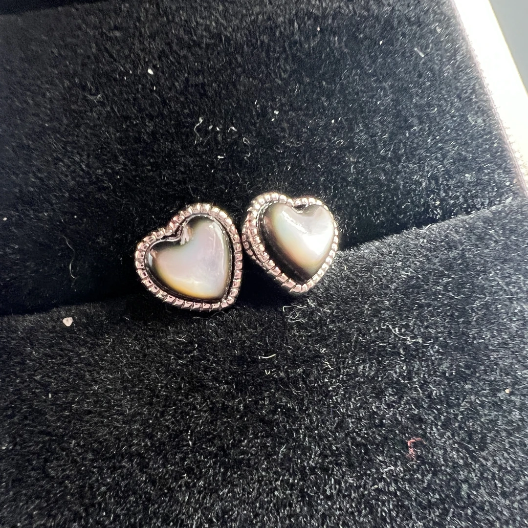 合金耳饰 爱心简约款疏解疲惫修复身心能量