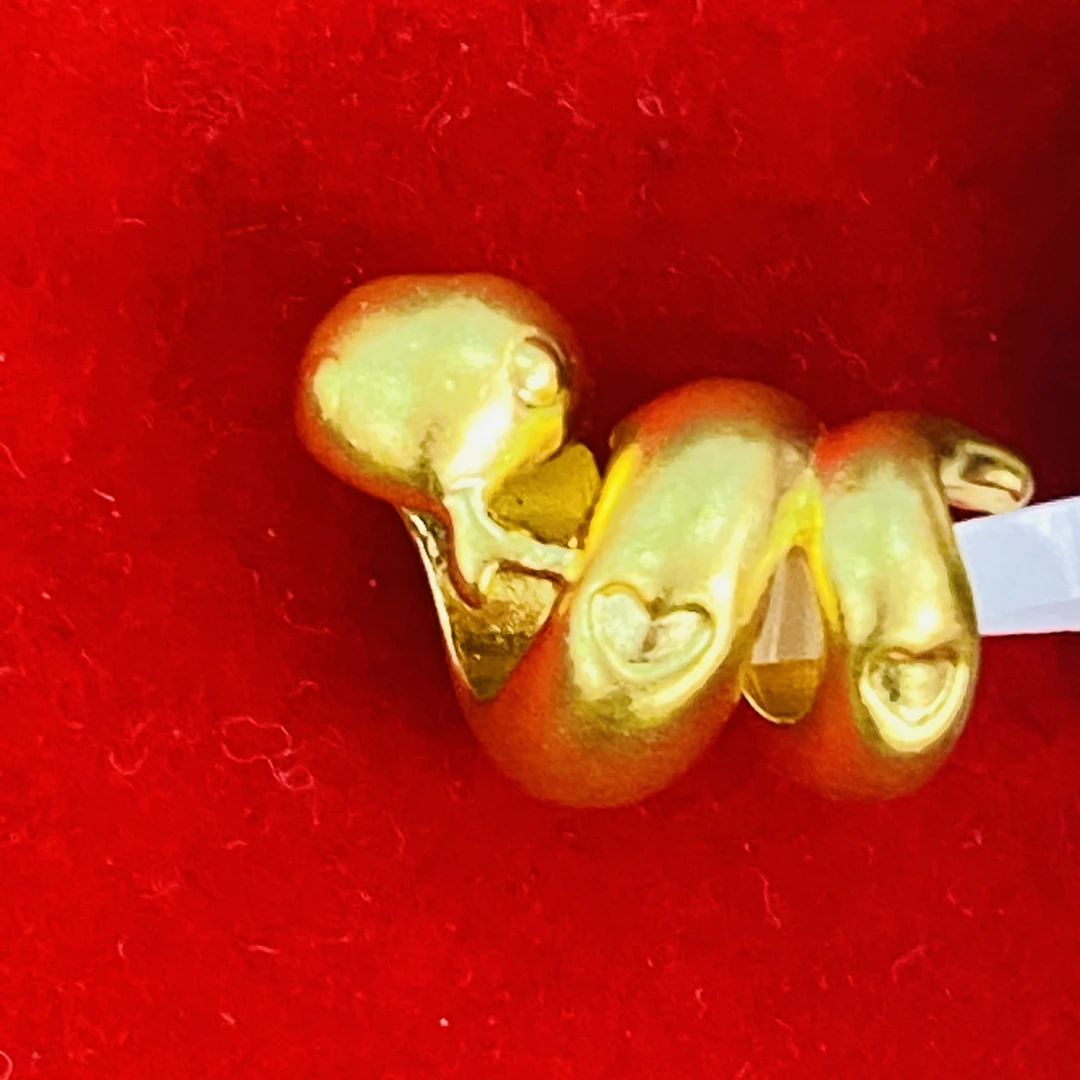 【莹莹专享】足金999 卷卷蛇吊坠 0.45 GP