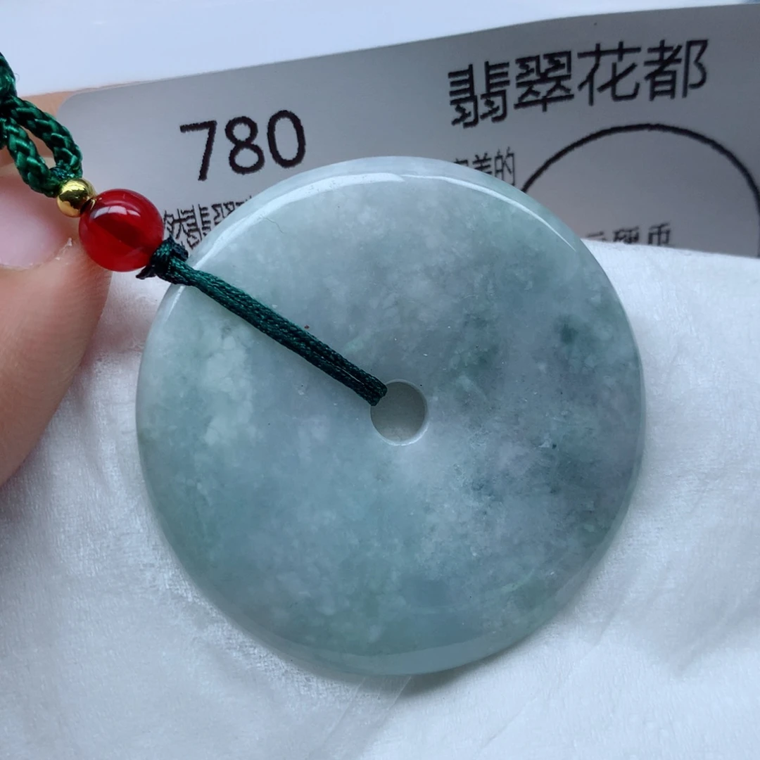 翡翠颈饰未镶嵌牌子