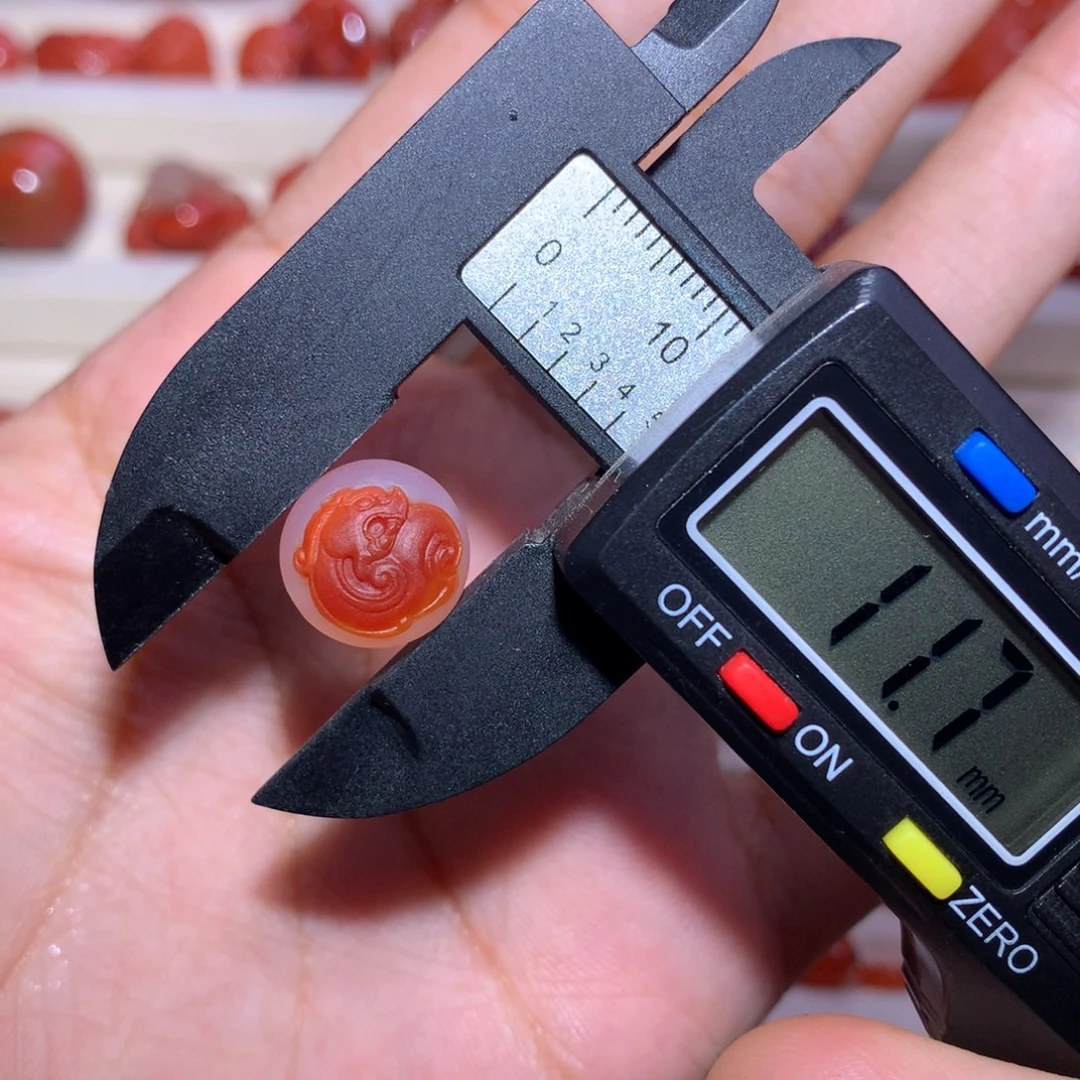 南红玛瑙未镶嵌冰飘圆珠11+