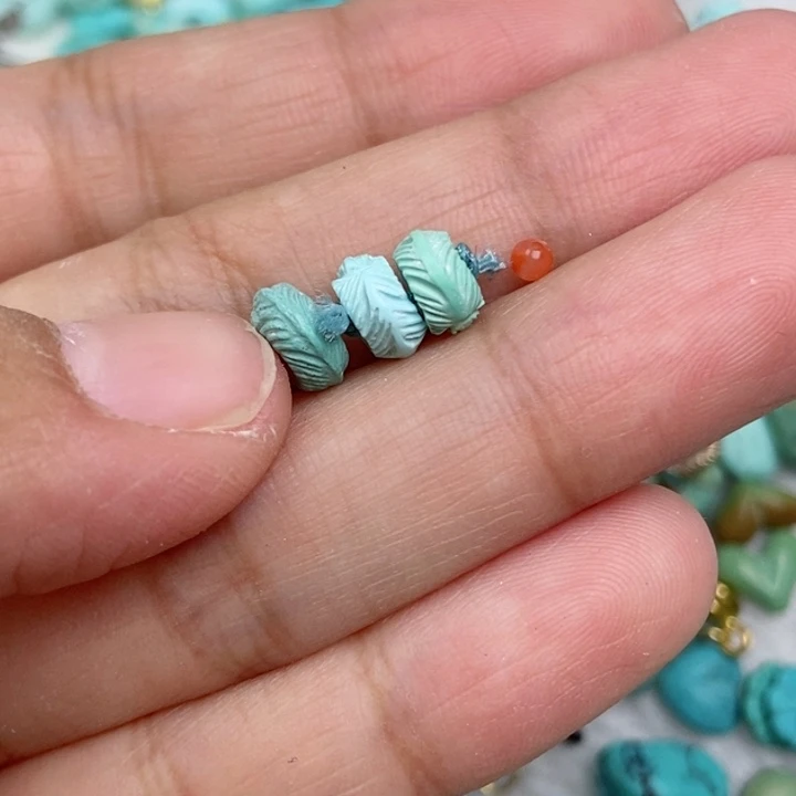 南红玛瑙未镶嵌珠宝奇石