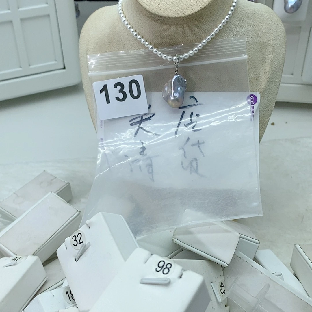 淡水珍珠颈饰合金