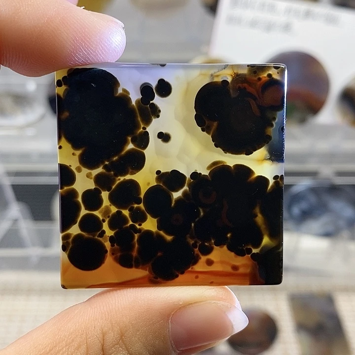 未镶嵌颈饰玛瑙/玉髓