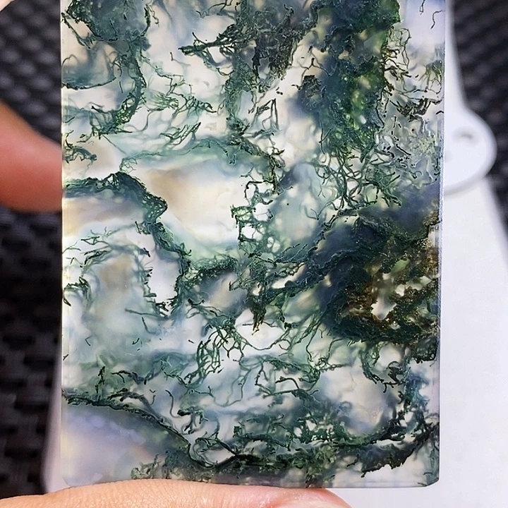 梅***香玛瑙/玉髓颈饰未镶嵌