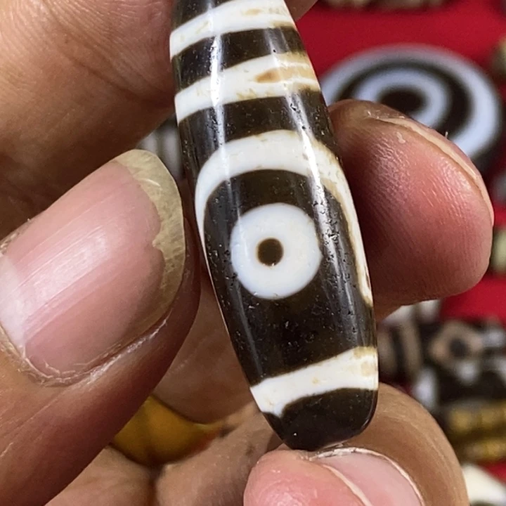 只买单纯的吊坠，没带链子，属的性质。