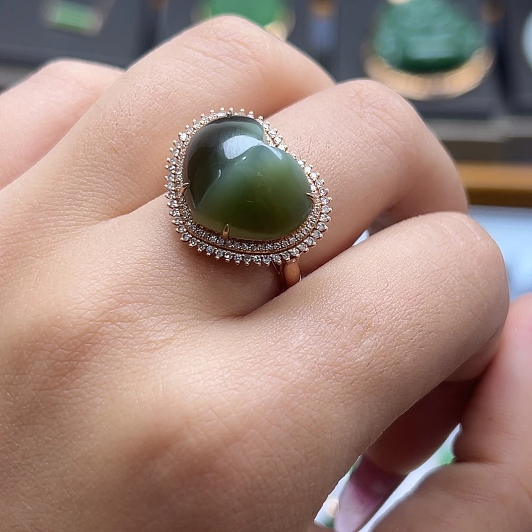 和田玉18K金镶嵌戒指