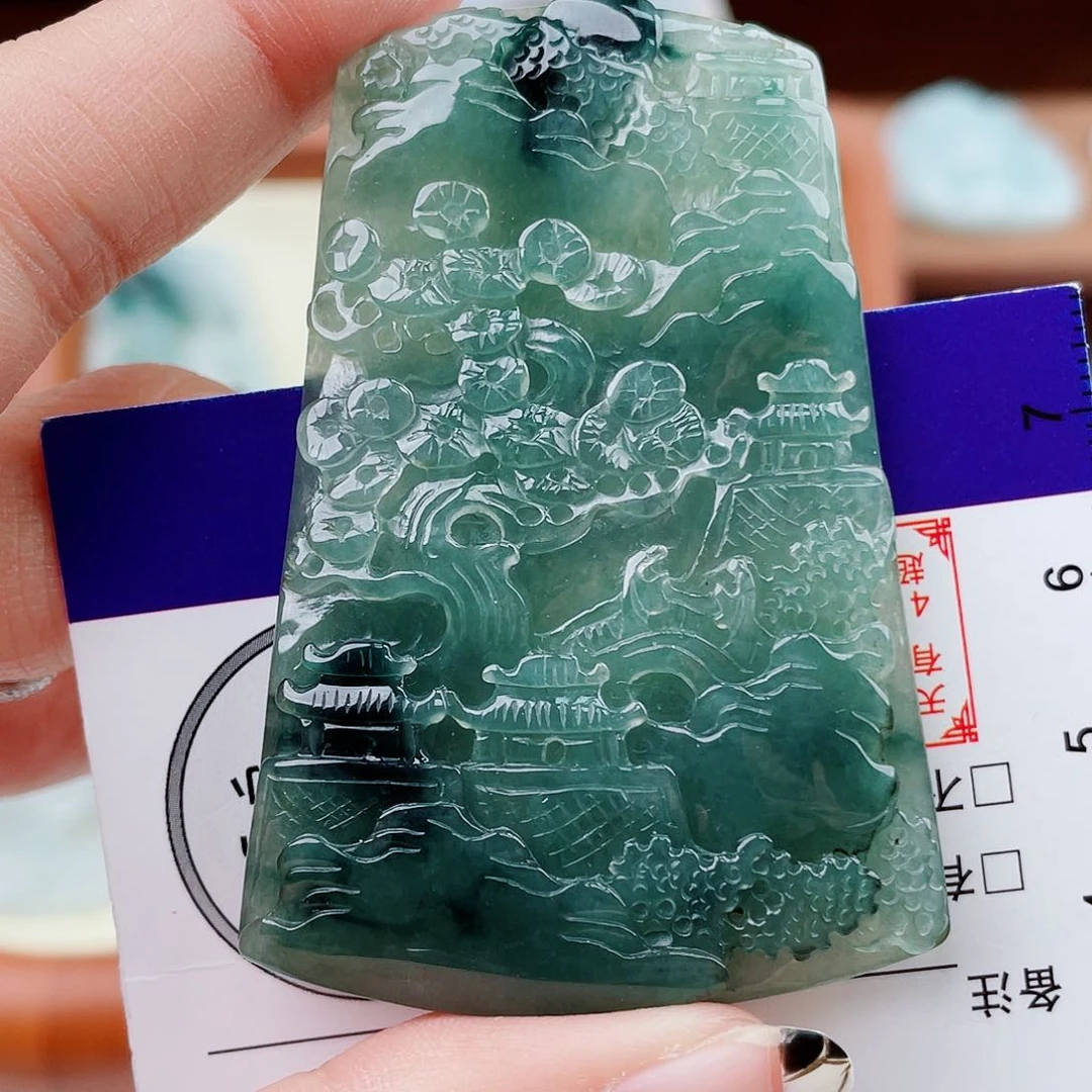 翡翠未镶嵌项圈山水