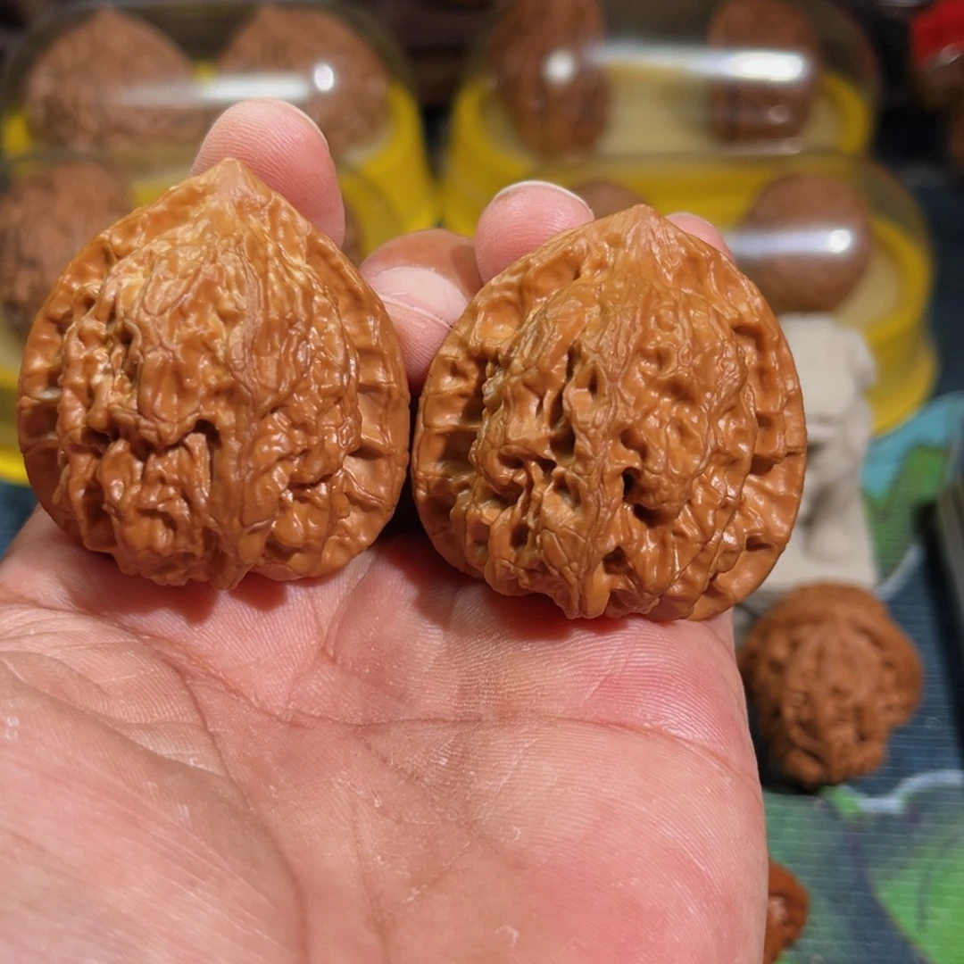 文玩核桃把件梨木台41