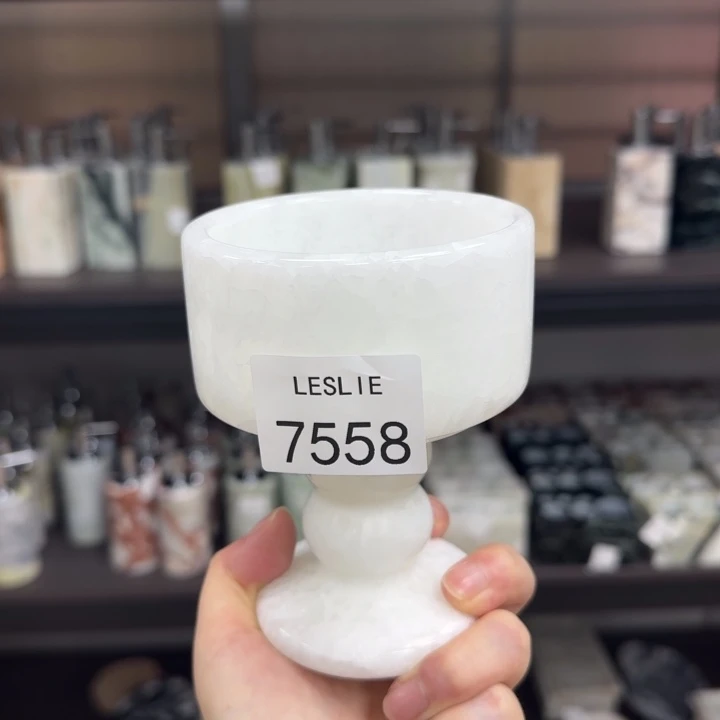 L。 7558。。。。可罐蜡味道自选