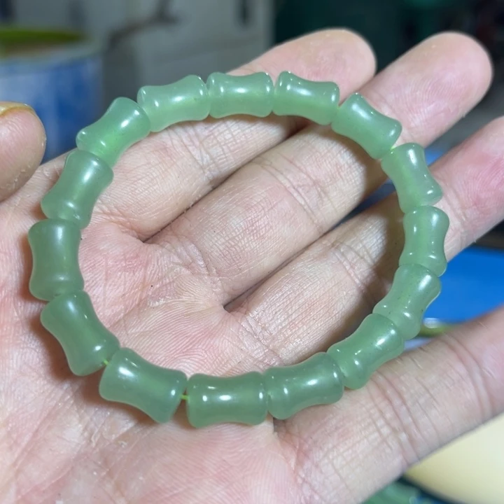石英质玉未镶嵌耳钉