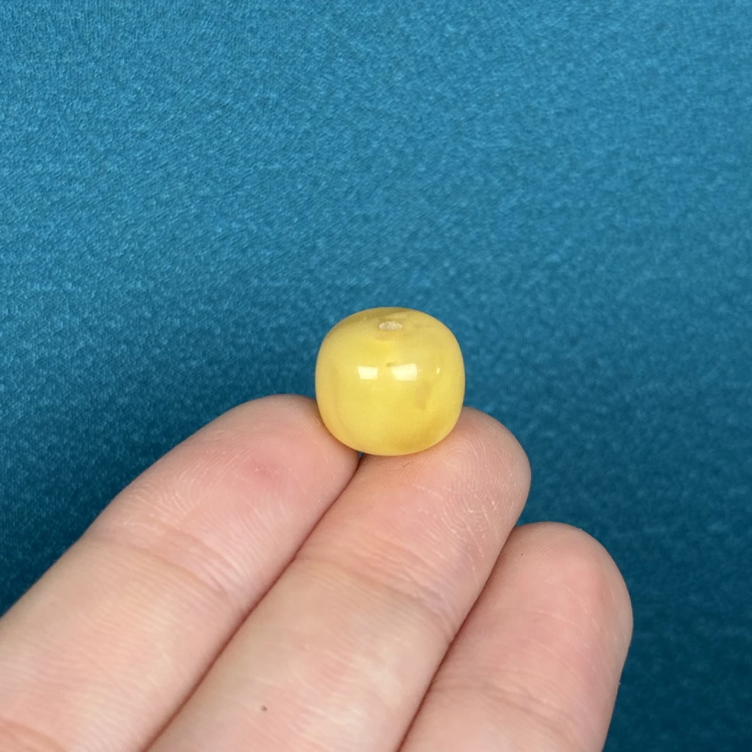B9473天然原矿蜜蜡 微瑕老型12.5*10.3mm支持复检假一罚十
