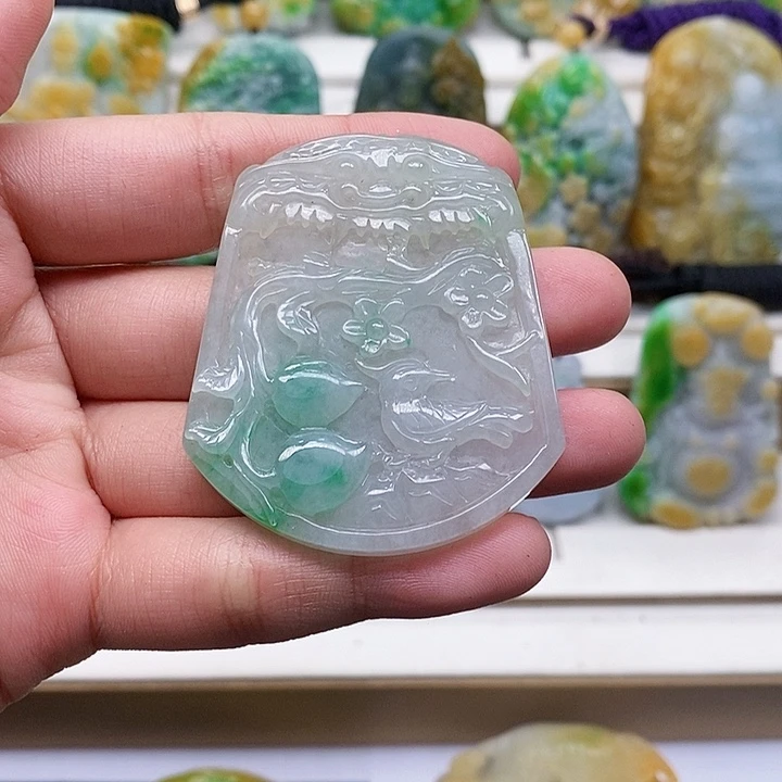 颈饰未镶嵌翡翠翡翠A货