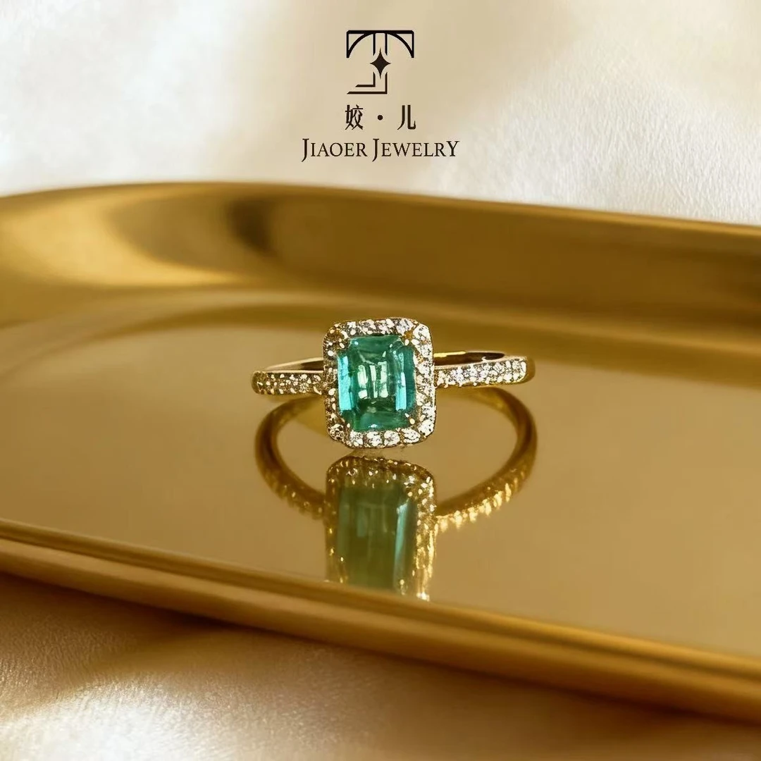 【姣儿港展】18K金77分祖母绿17分钻石戒指