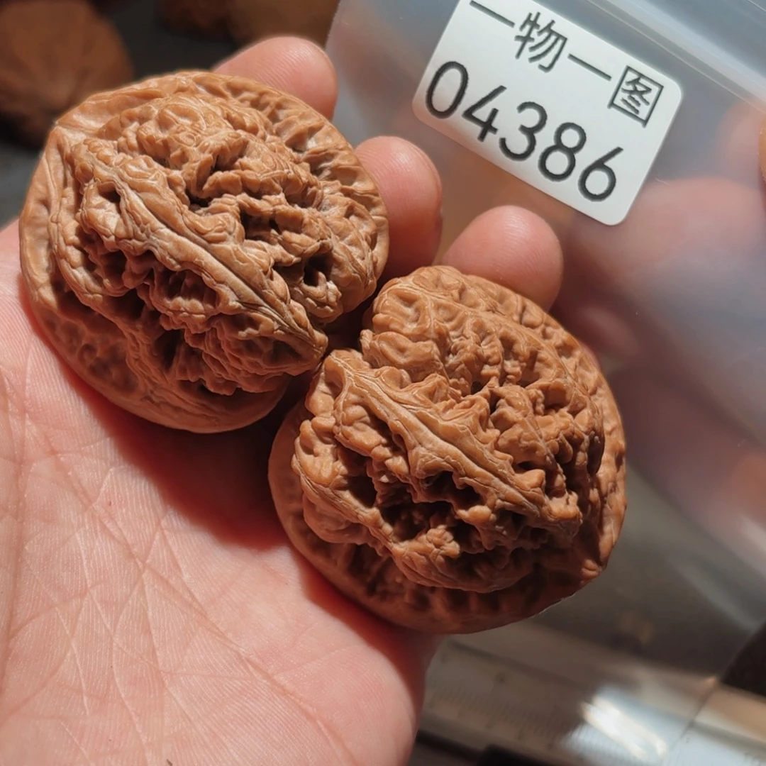 文玩核桃把件粗筋