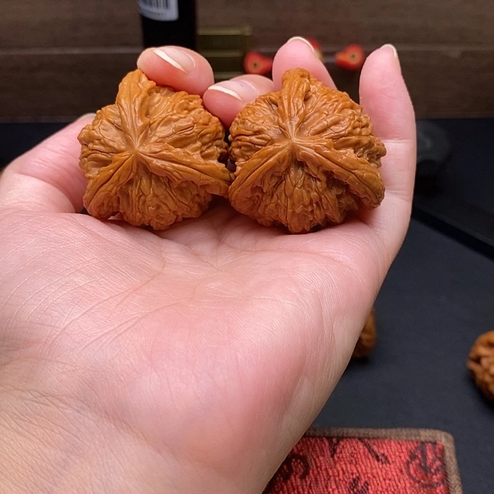 阿***壮把件文玩核桃白奔
