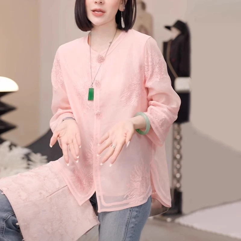 粉色刺绣衬衫女2025春季新款洋气减龄宽松休闲显瘦设计感提花上衣