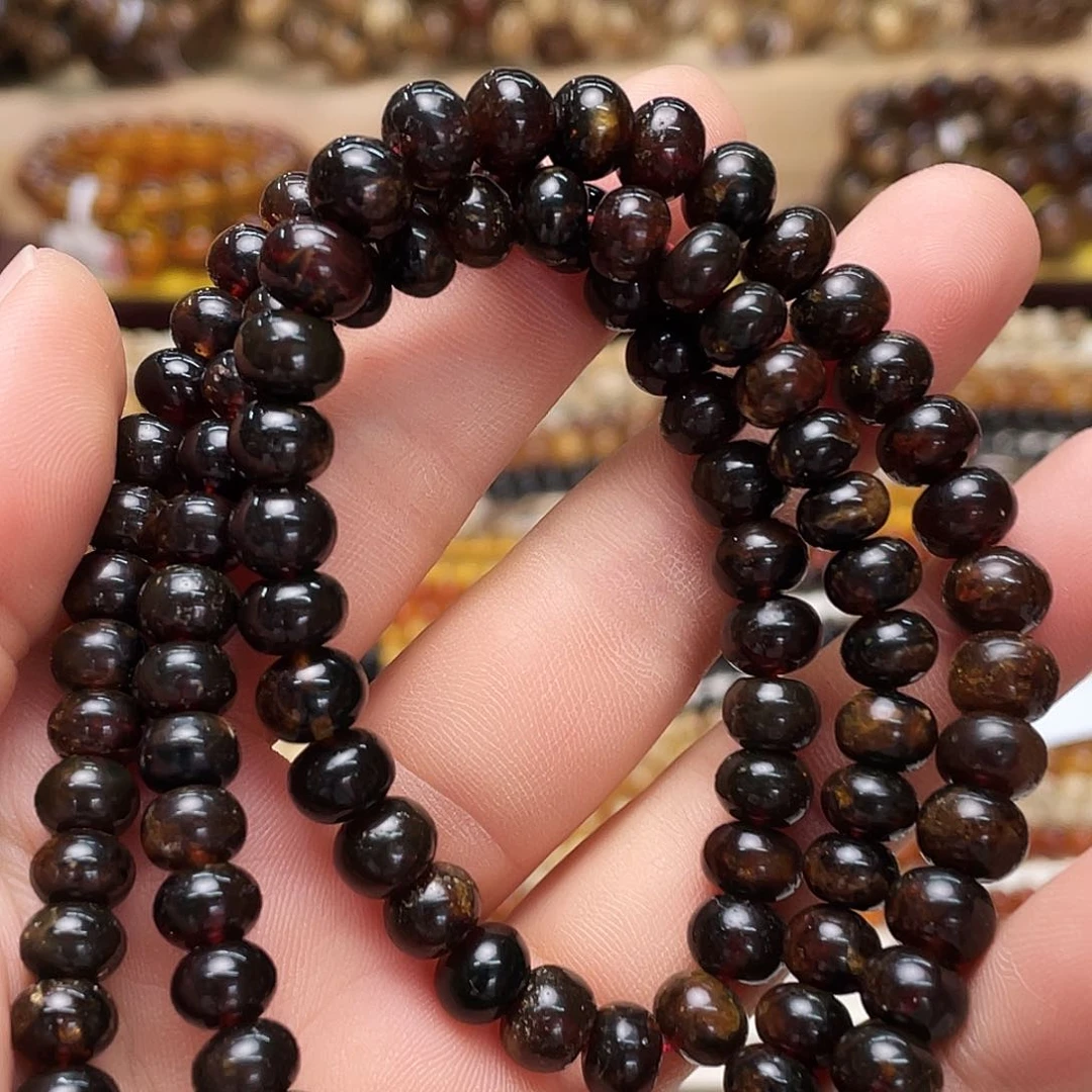 未镶嵌琥珀裸石七