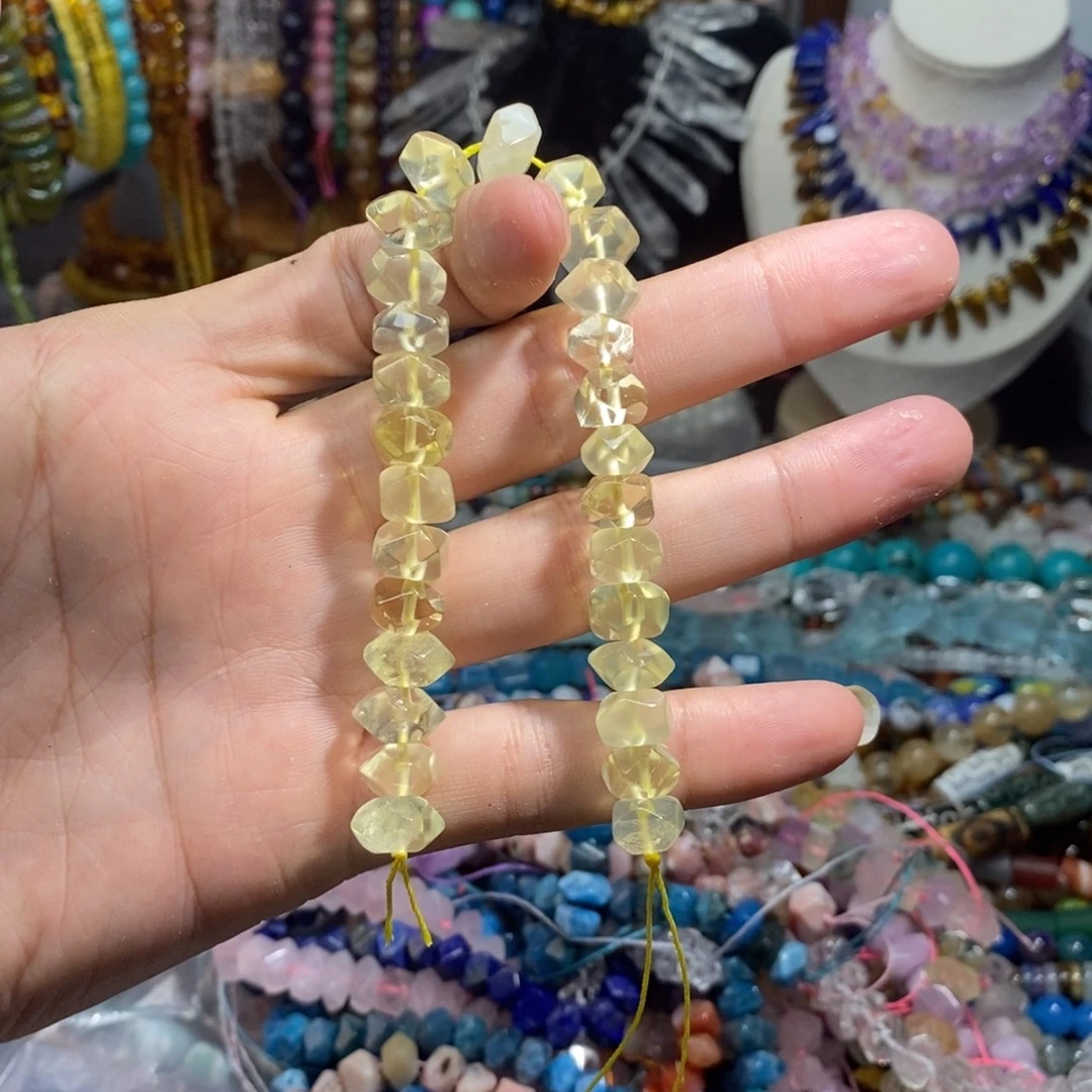 石英质玉未镶嵌，柠檬黄水晶冲角10mm，