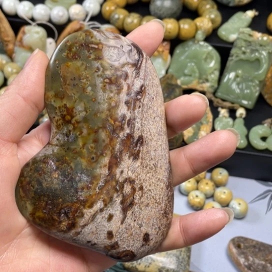 透闪石质玉手把未镶嵌