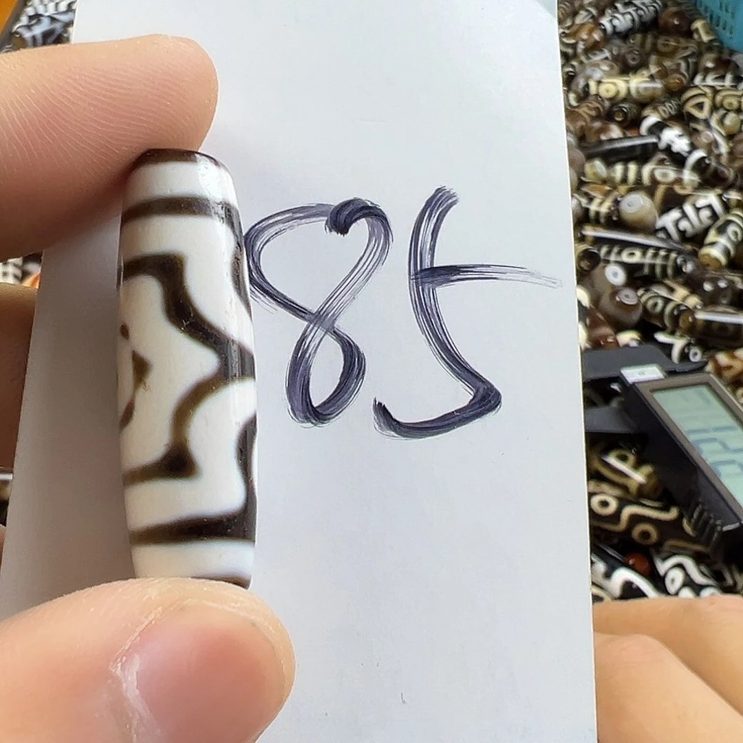 玛瑙/玉髓颈饰未镶嵌珂***?