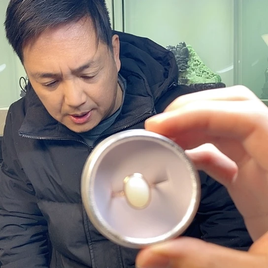 和田玉（糖玉）戒指未镶嵌