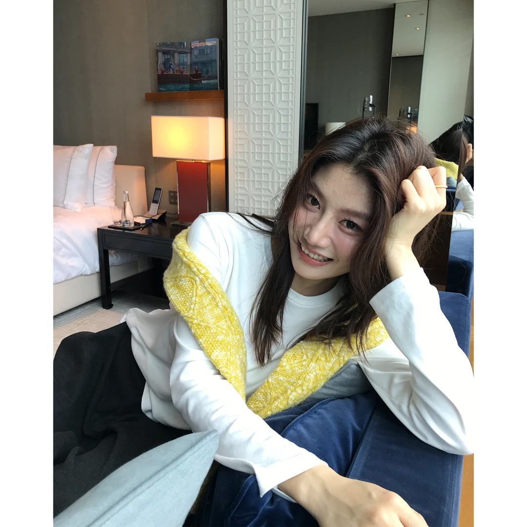 【ALONESAVOR】龍喜儿 留白基础百搭舒适透气宽松棉长袖T恤D981