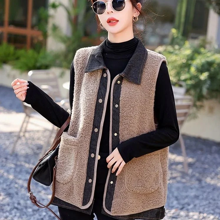 仿羊羔毛马甲女春秋冬新款时尚休闲宽松百搭牛仔拼接皮毛一体外套