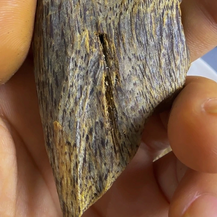 6***厅线香紫罗兰12.2克，以直播间为准