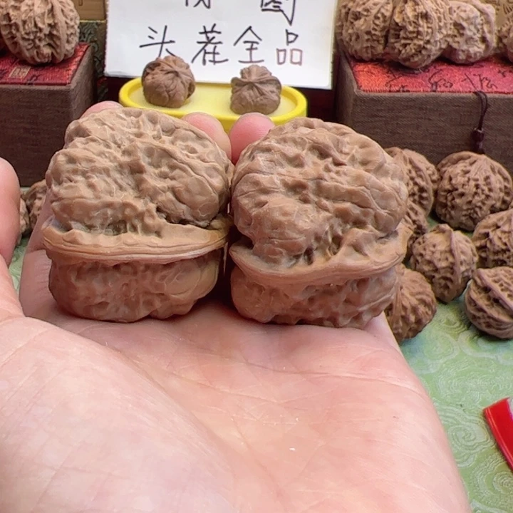 文玩核桃吊坠蛤蟆头文玩核桃手把件