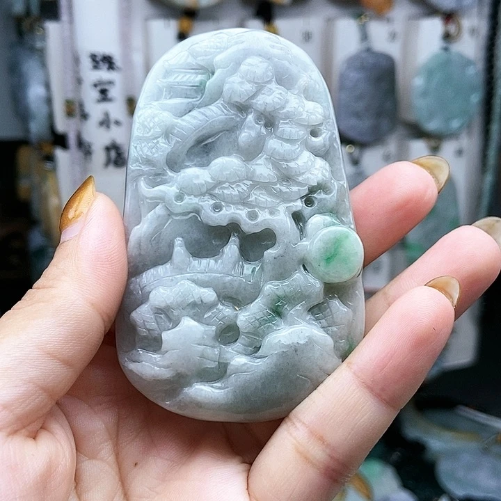 翡翠未镶嵌颈饰翡翠