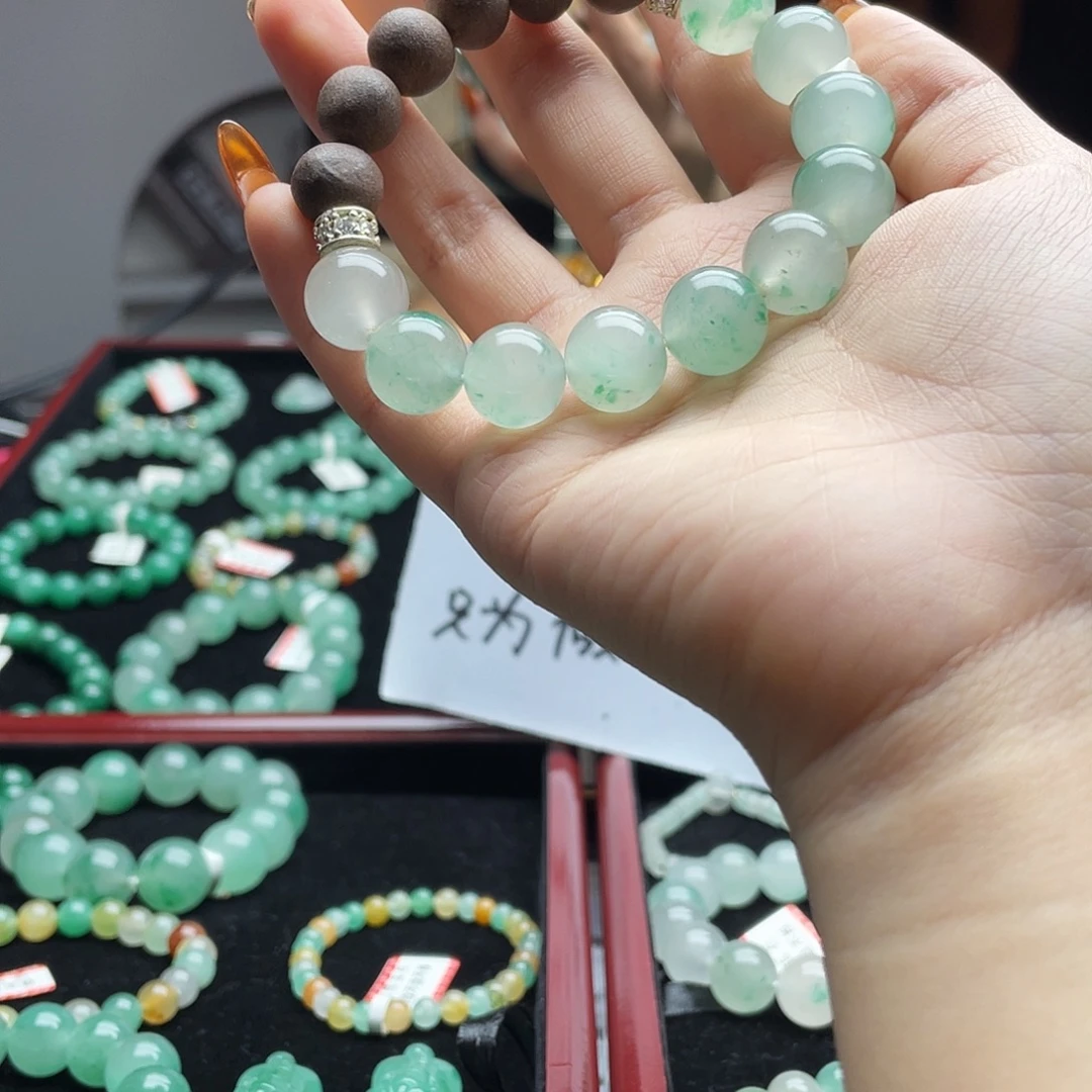 石英质玉（非洲翠）未镶嵌手串