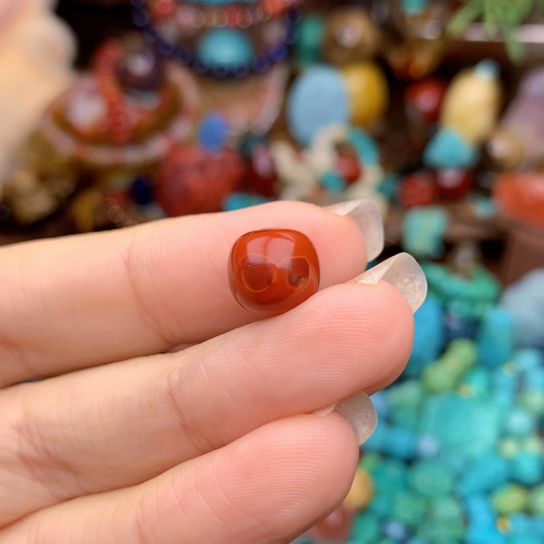 南红玛瑙未镶嵌珠宝奇石