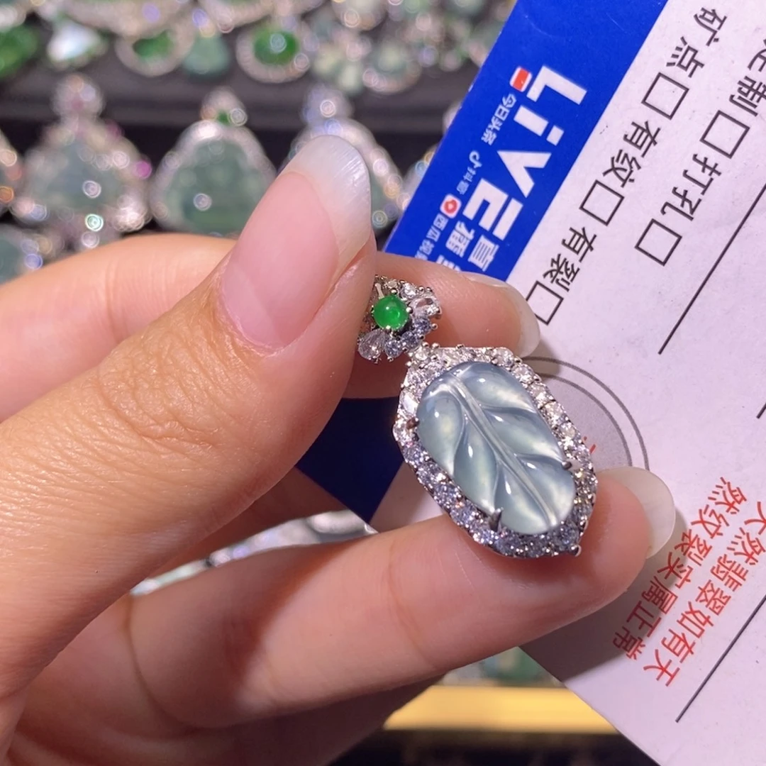 翡翠未镶嵌颈饰天然