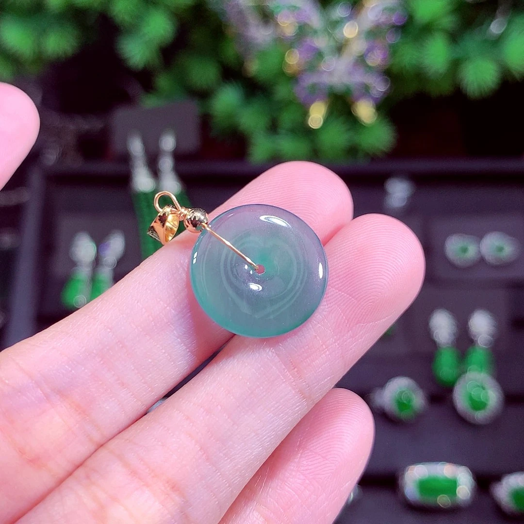 颈饰未镶嵌翡翠天然