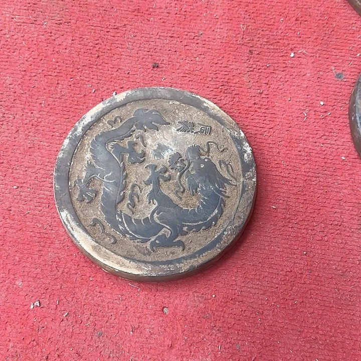 门外的老师笑里面近一