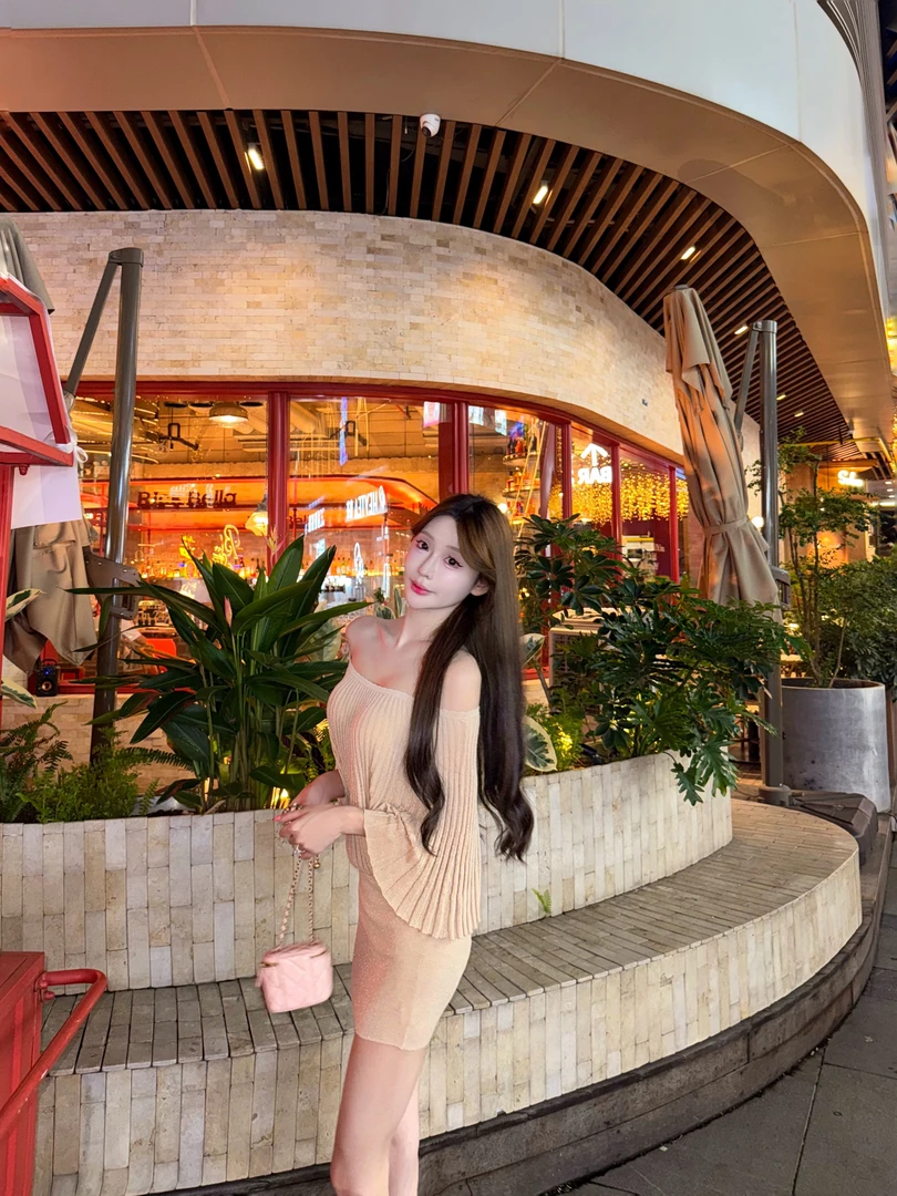 现货VK「杏银纱」杏色贝壳织纹针织连衣裙气质轻奢时尚性感小众夏季