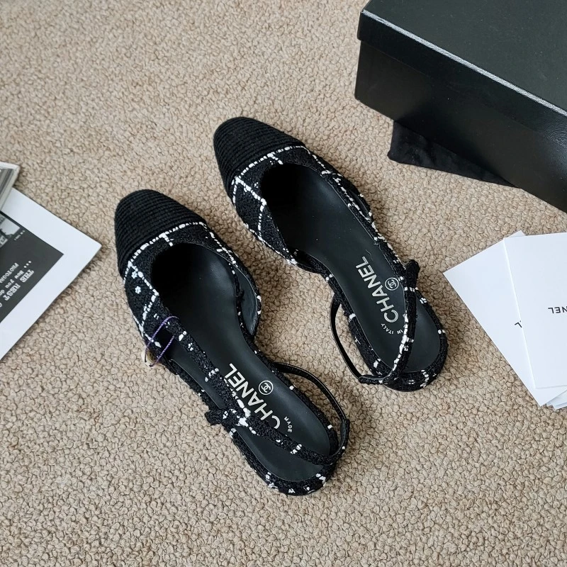 95新 Chanel/香奈儿 Azul-黑白山茶花亮片粗花呢平底鞋54097