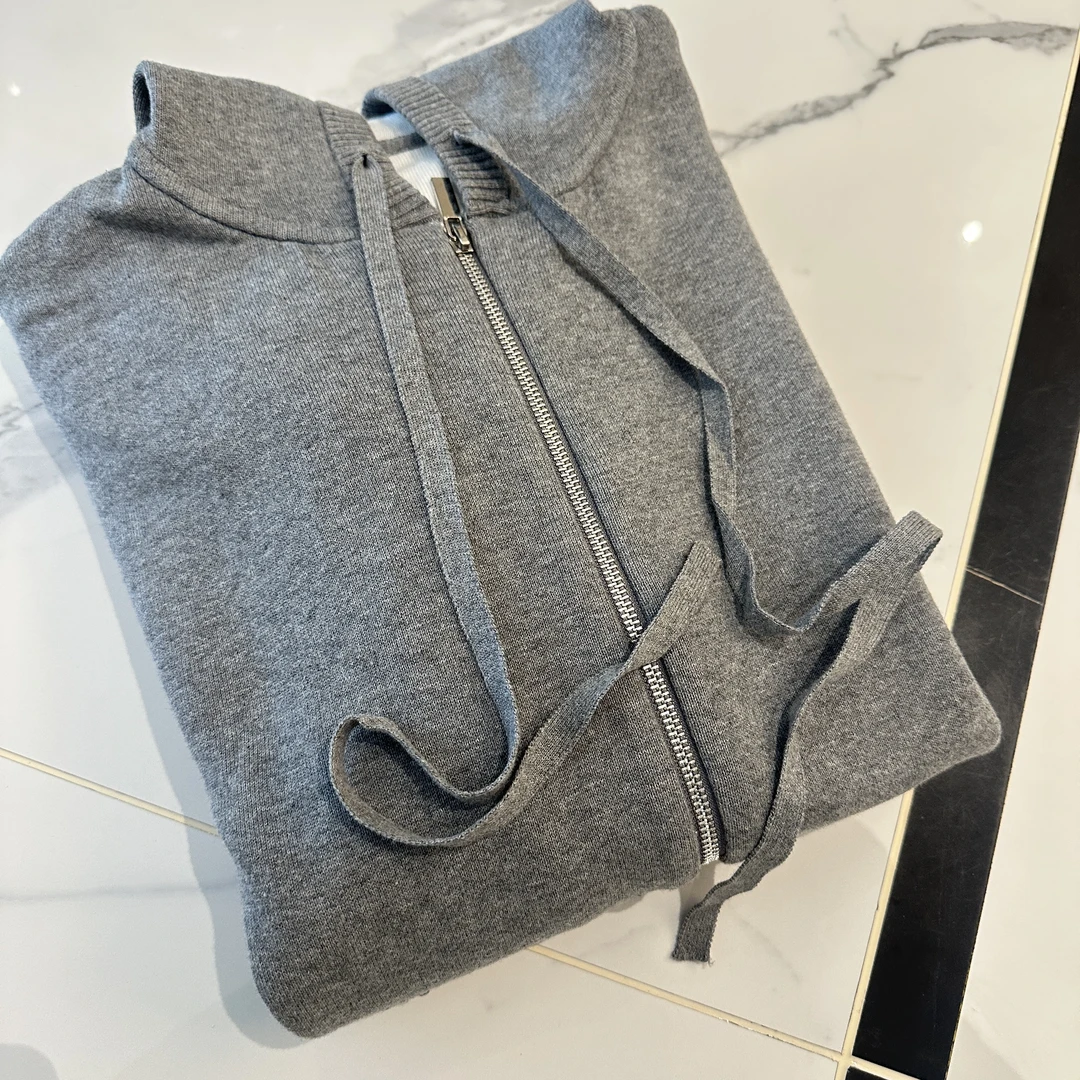 春秋百搭连帽小狗外套