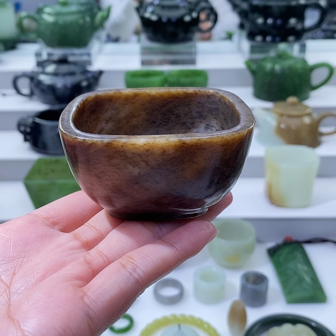 和田玉未镶嵌挂件杯子