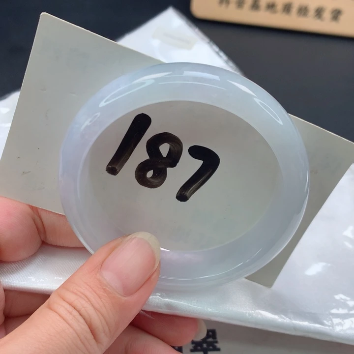 翡翠手镯未镶嵌正