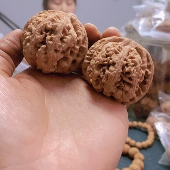 【闪购商品】把件文玩核桃45.5球粗筋