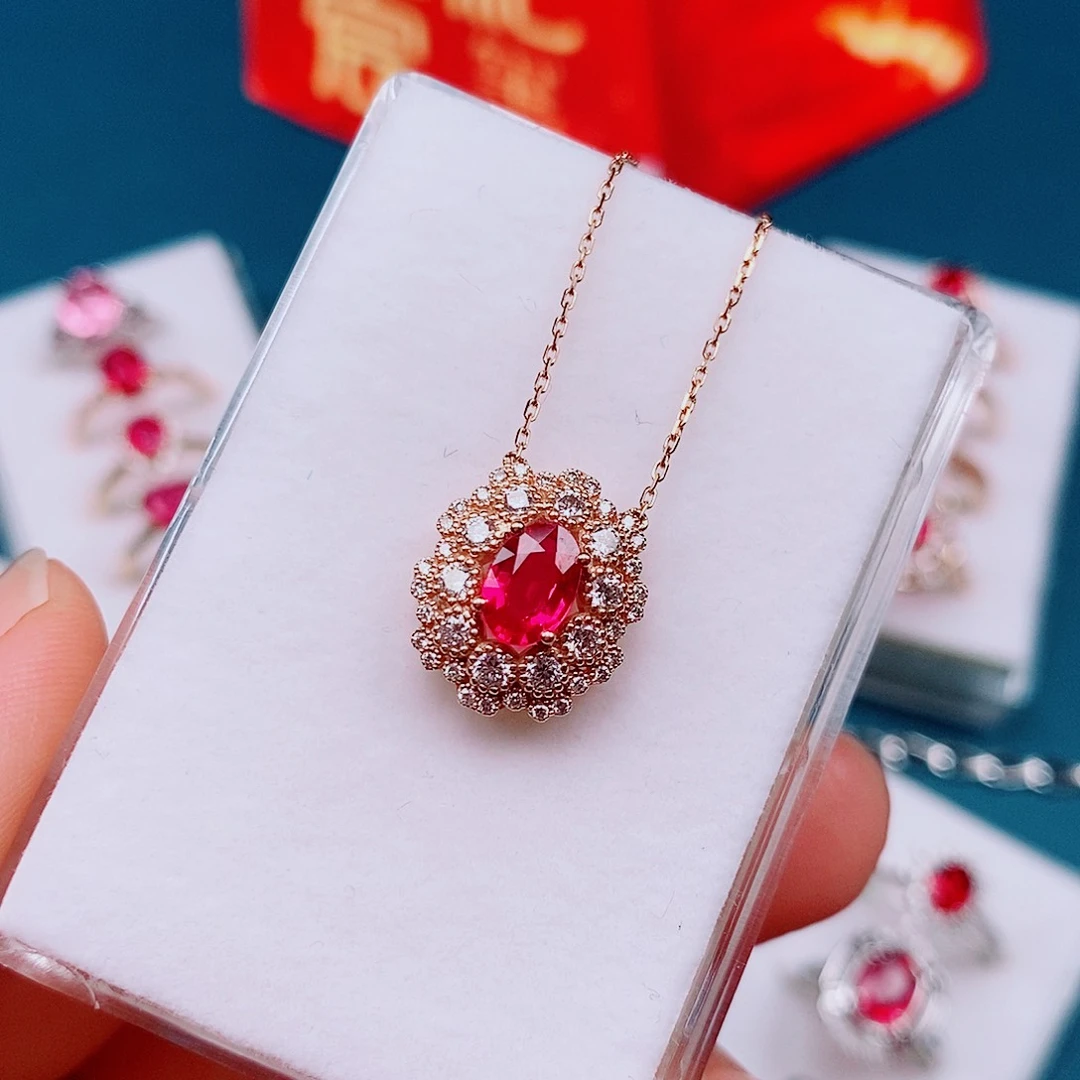 戴妃款红宝石吊坠女生款火彩闪耀锁骨链高贵显白闭眼入送女友