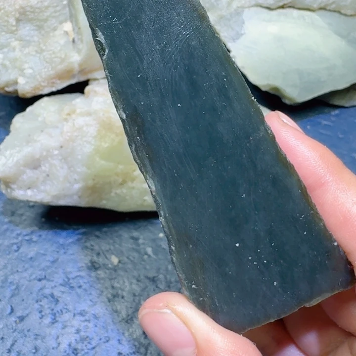 和田玉未镶嵌珠宝半成品