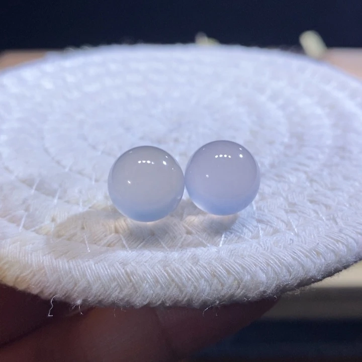 翡翠未镶嵌吊坠(不含链)翡翠茅台白珠（随机发一个）