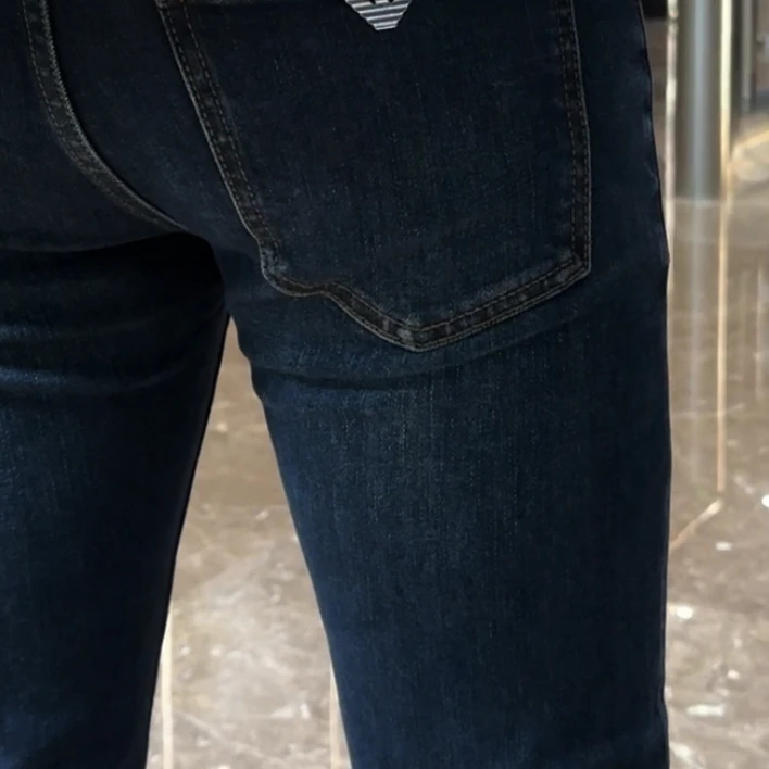 2025秋冬新款高端轻奢深蓝色牛仔裤 百搭弹力休闲修身小直筒裤