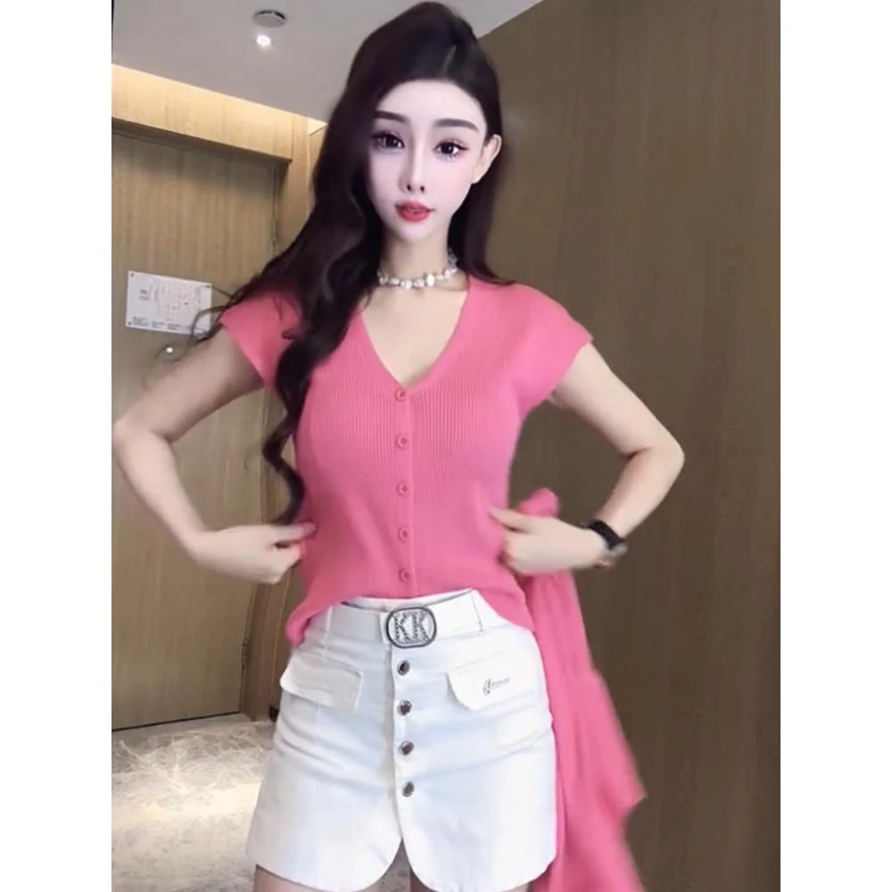 时尚纯色v领薄款短袖针织衫女夏季2025新款简约百搭修身显瘦上衣