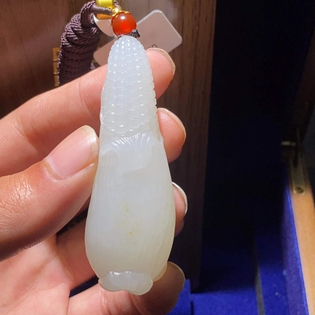 星***迹未镶嵌和田玉挂件