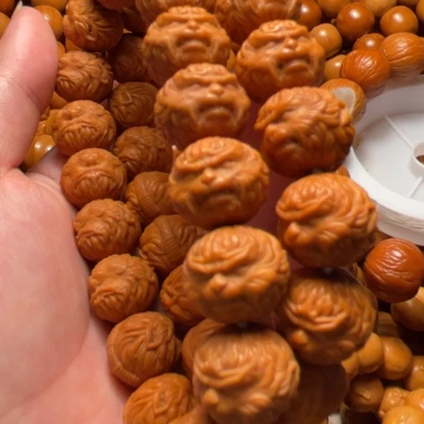 猴头核桃手串沃*巴wu k