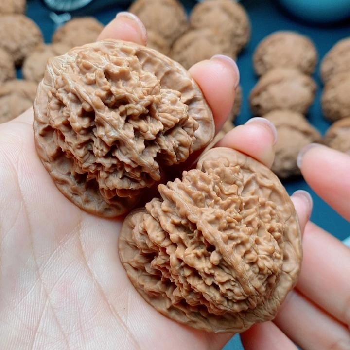 文玩核桃把件满天星43全品