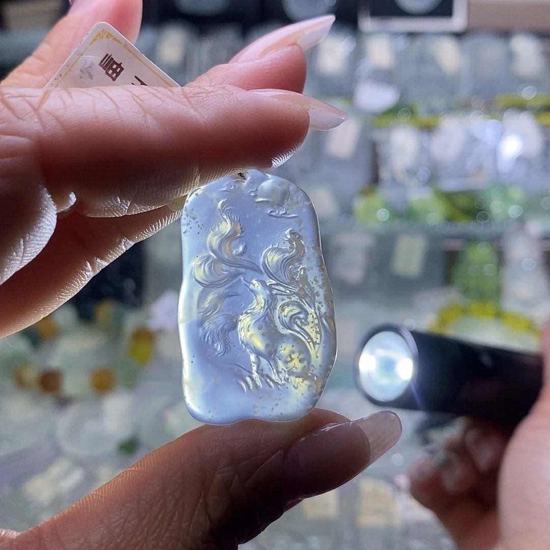 蛇纹石玉颈饰未镶嵌二****九